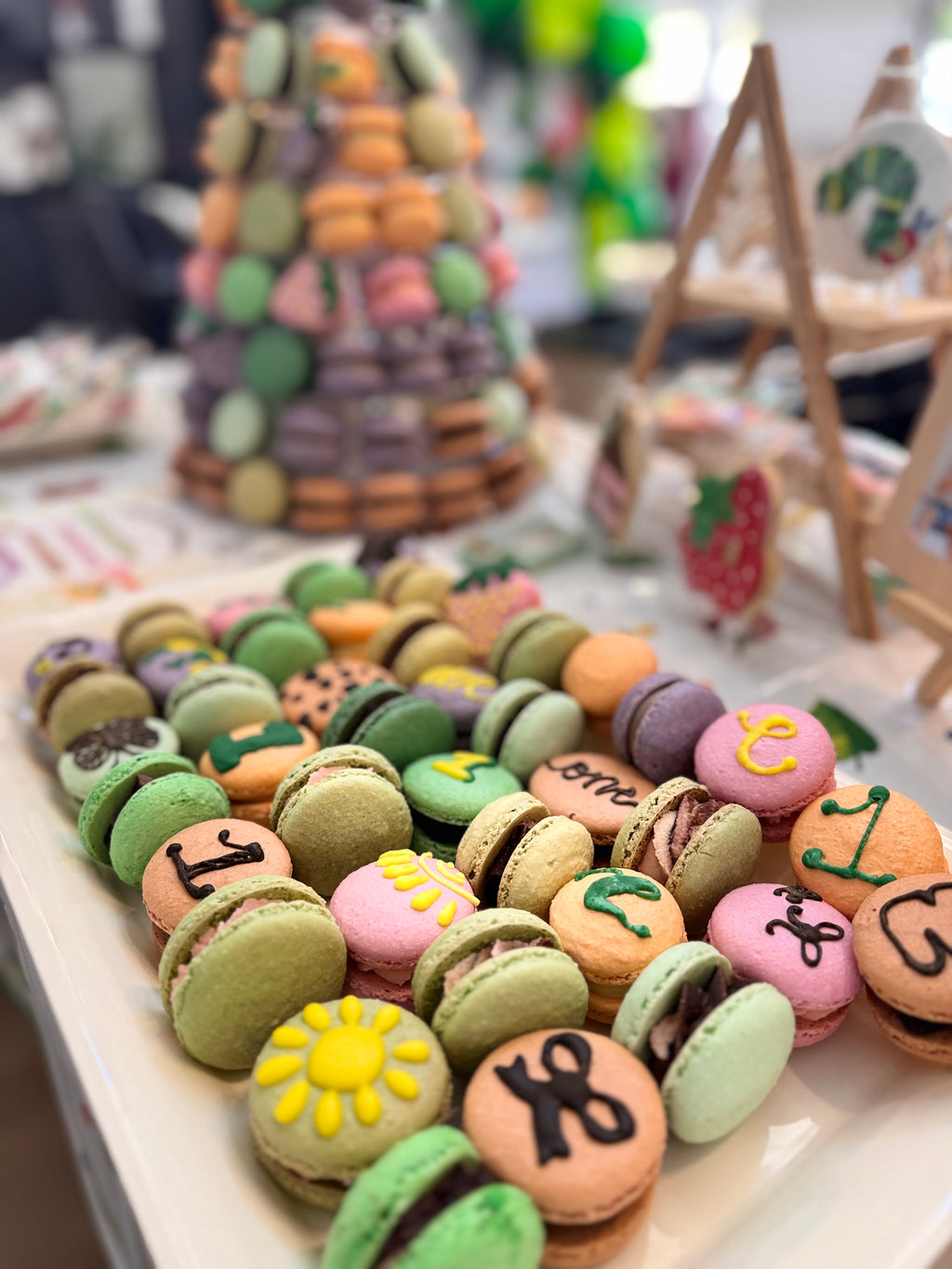 CUSTOM SHAPED MACARONS