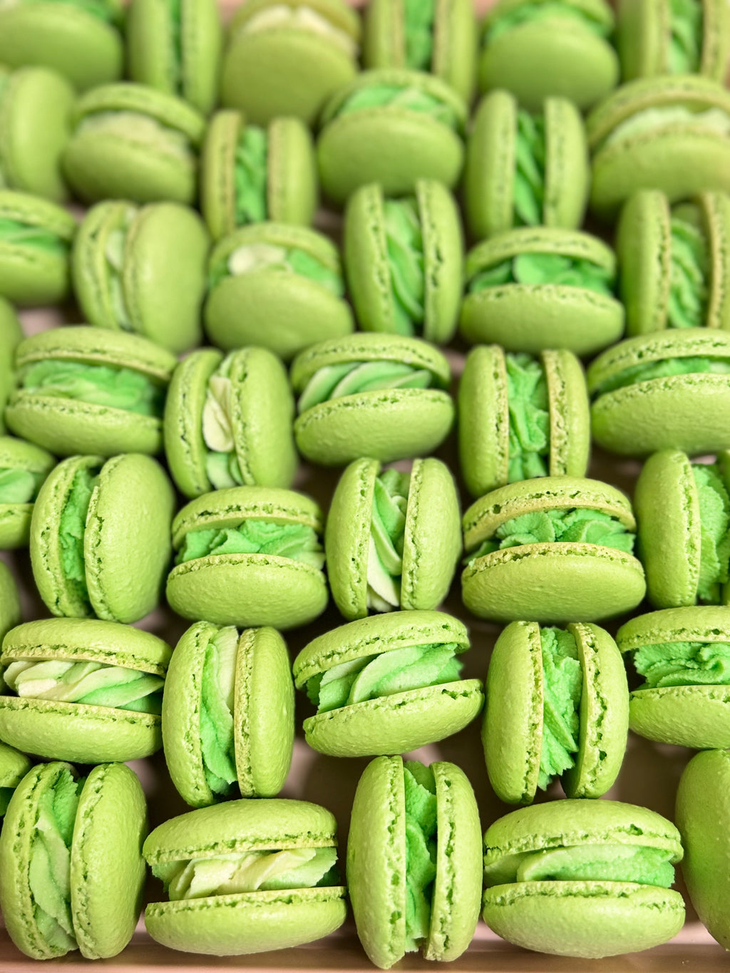 CLASSIC MACARONS