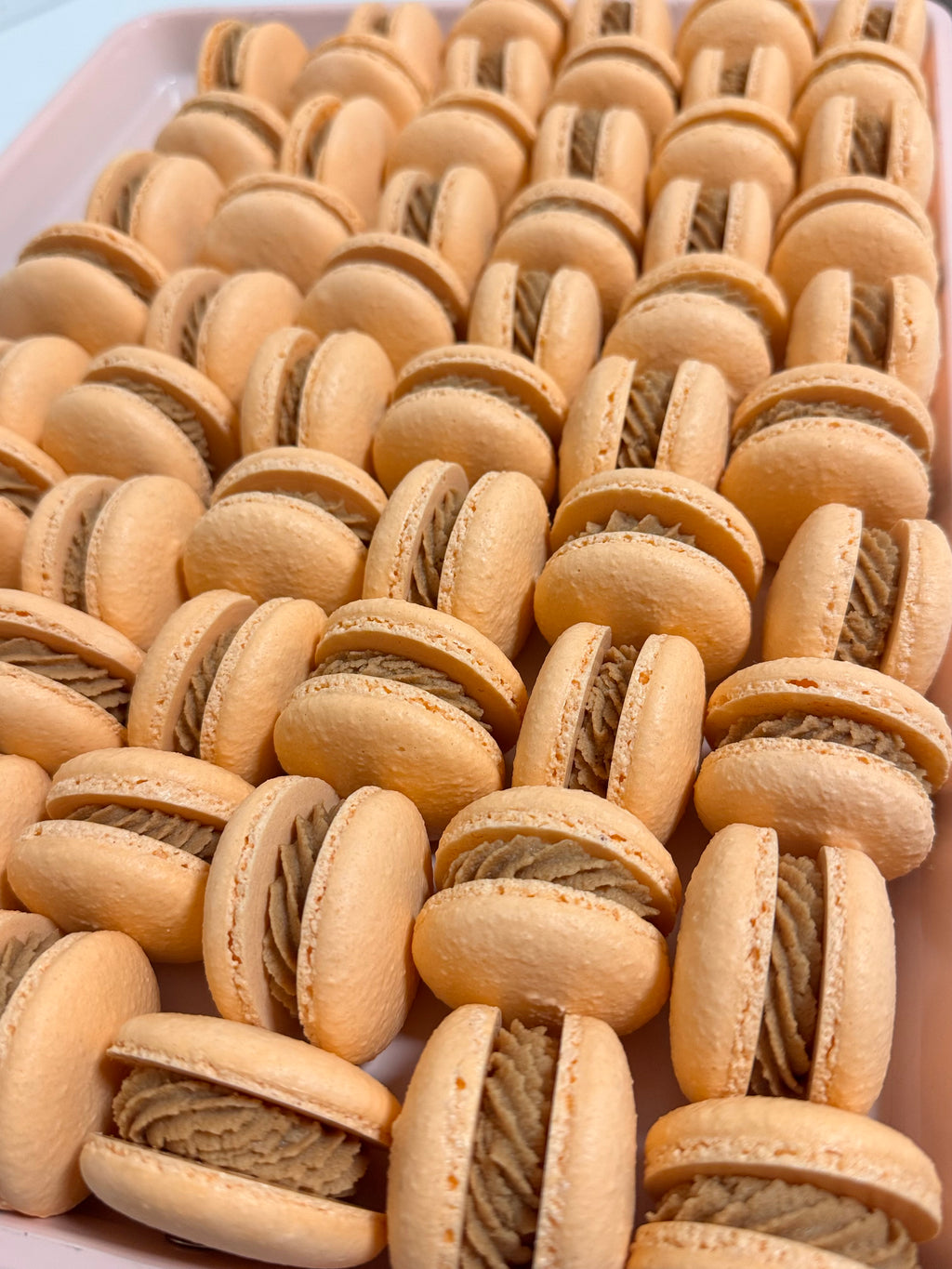 CLASSIC MACARONS