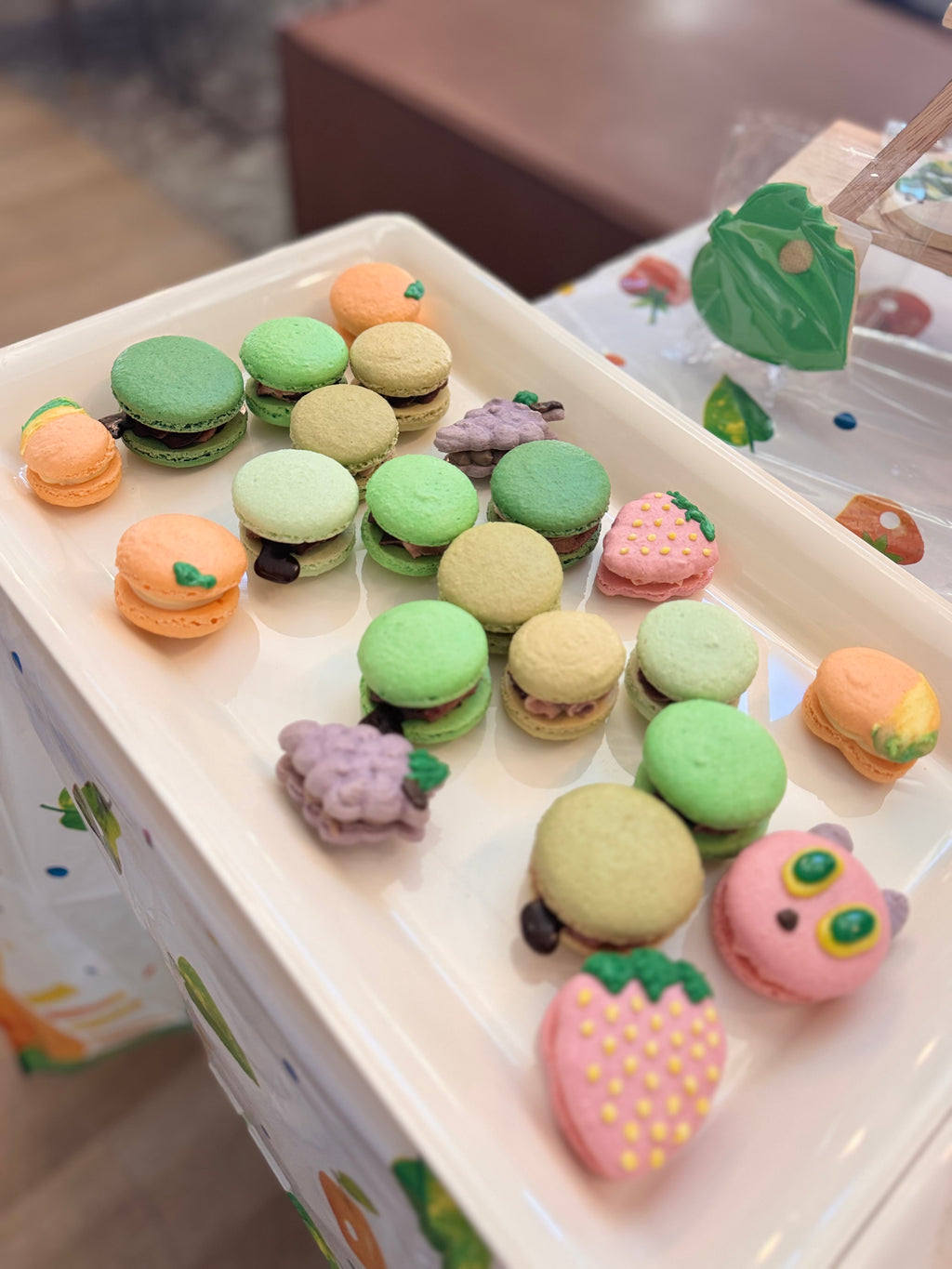 CUSTOM SHAPED MACARONS