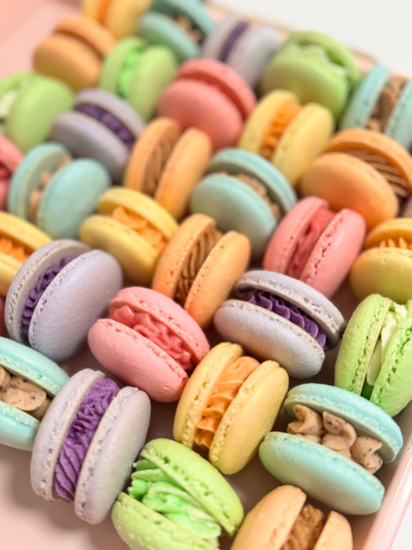 CLASSIC MACARONS
