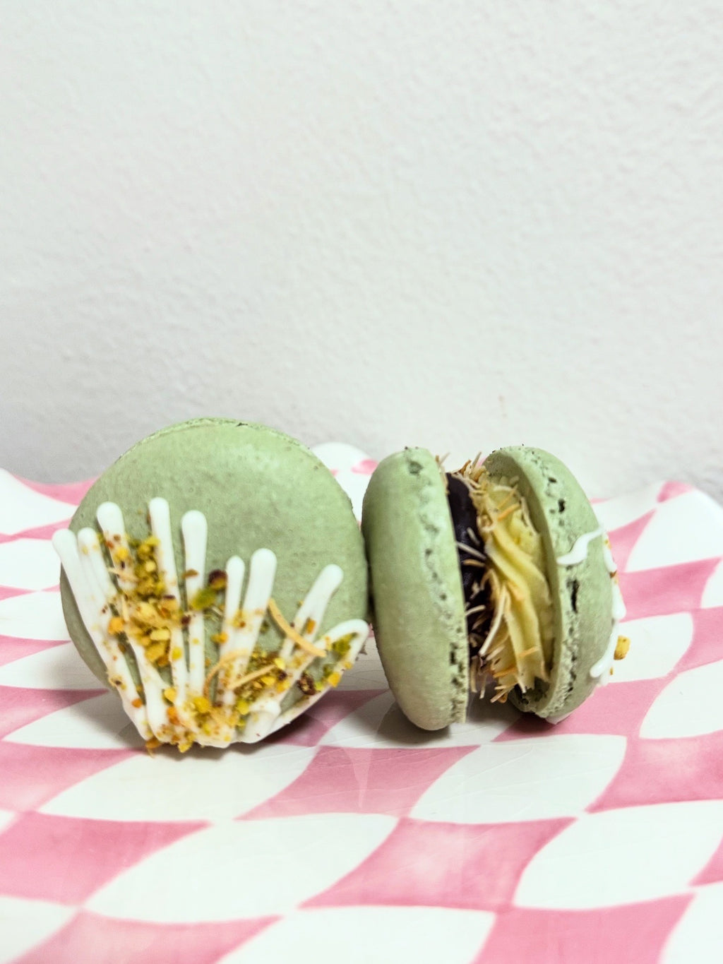 DELUXE MACARONS